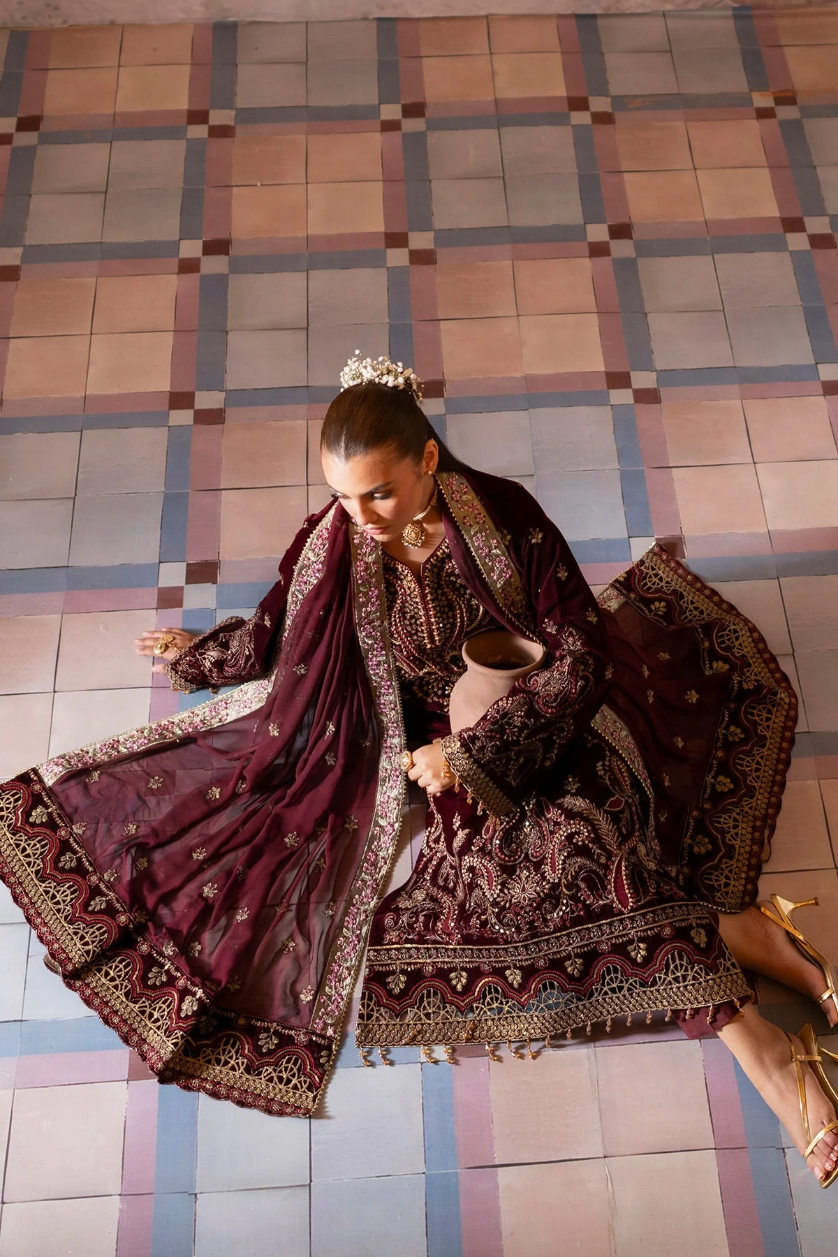 Emaan Adeel Saanjh Luxury Velvet Edit – Tara - Image 8
