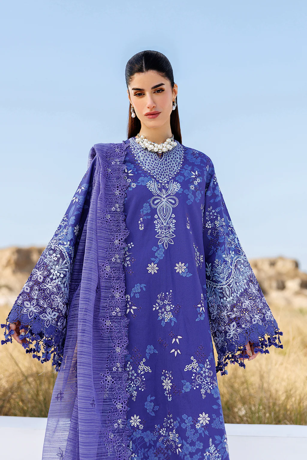 Emaan Adeel Sunlit Groove Luxury Lawn – PETAL PULSE - Image 3
