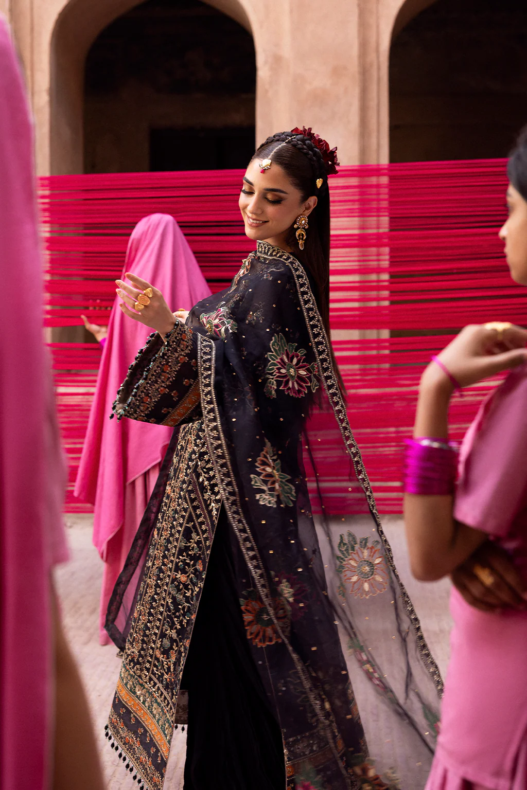 Emaan Adeel The Empress Luxury Wedding Formals – NOCTELLE - Image 6