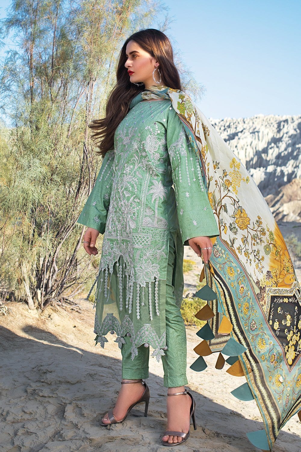 Erum Khan Luxury Lawn Collection 2021 – ER02-PISTACHIO SELENE - Image 5