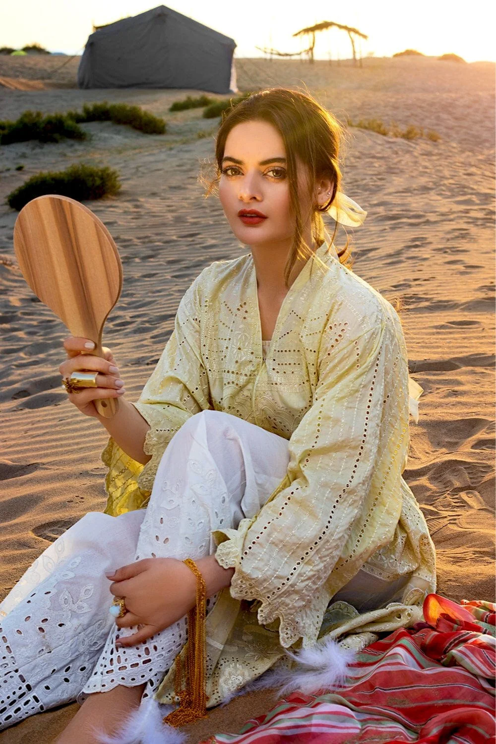 Erum Khan Luxury Lawn Collection – ER04-DAFFODILS - Image 5