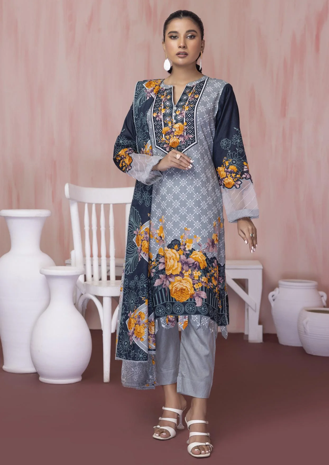 Erum Misha Printed Lawn Collection Vol-1 2023 – D-1 - Image 7