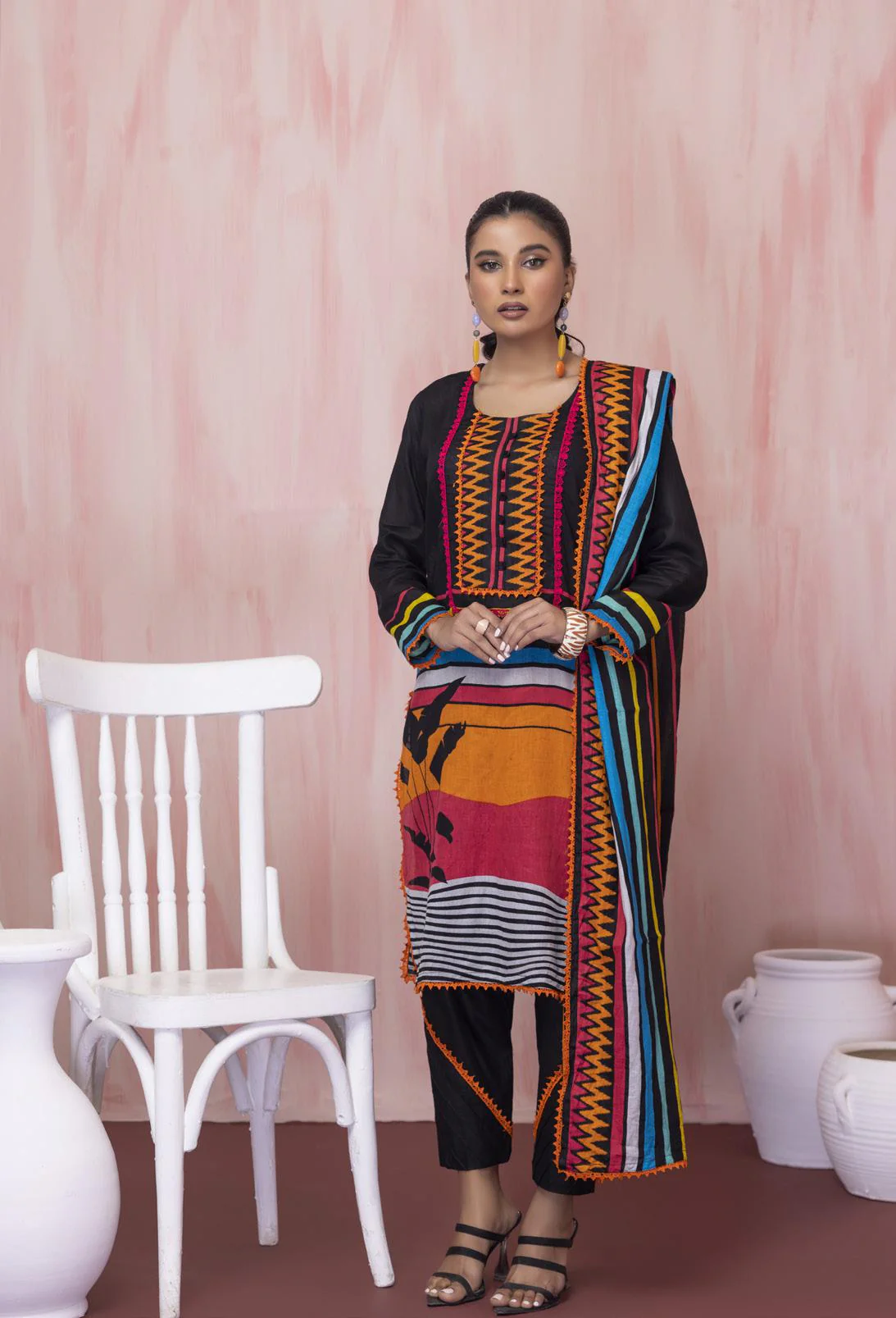 Erum Misha Printed Lawn Collection Vol-1 2023 – D-3 - Image 2
