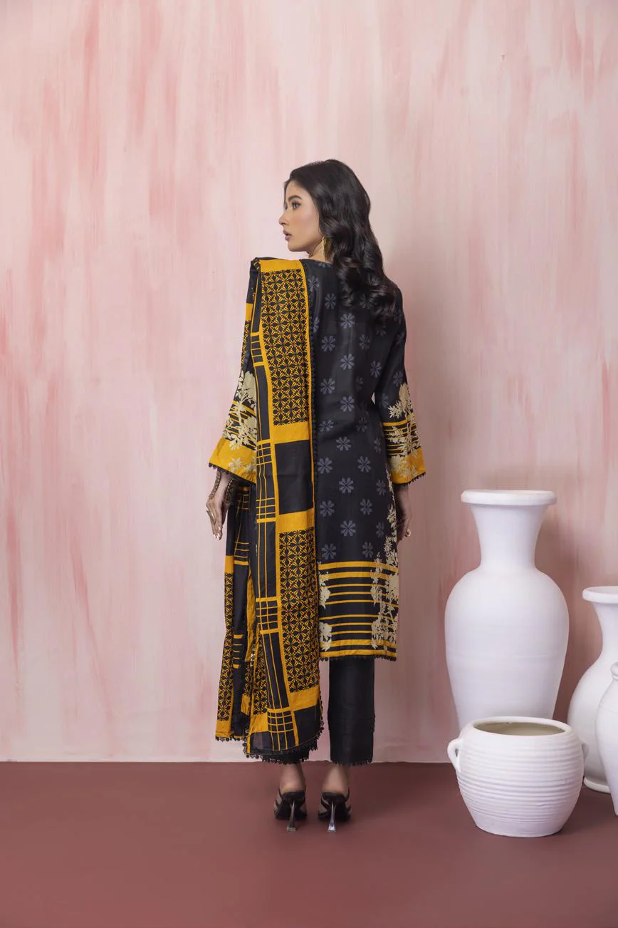 Erum Misha Printed Lawn Collection Vol-1 2023 – D-7 - Image 5