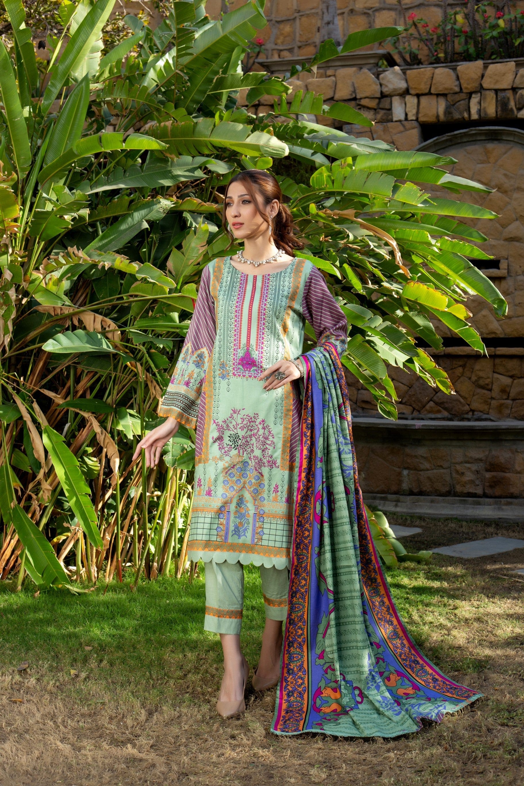 Erum Misha Printed Lawn Collection Vol-5 – EMLV5-1 - Image 2