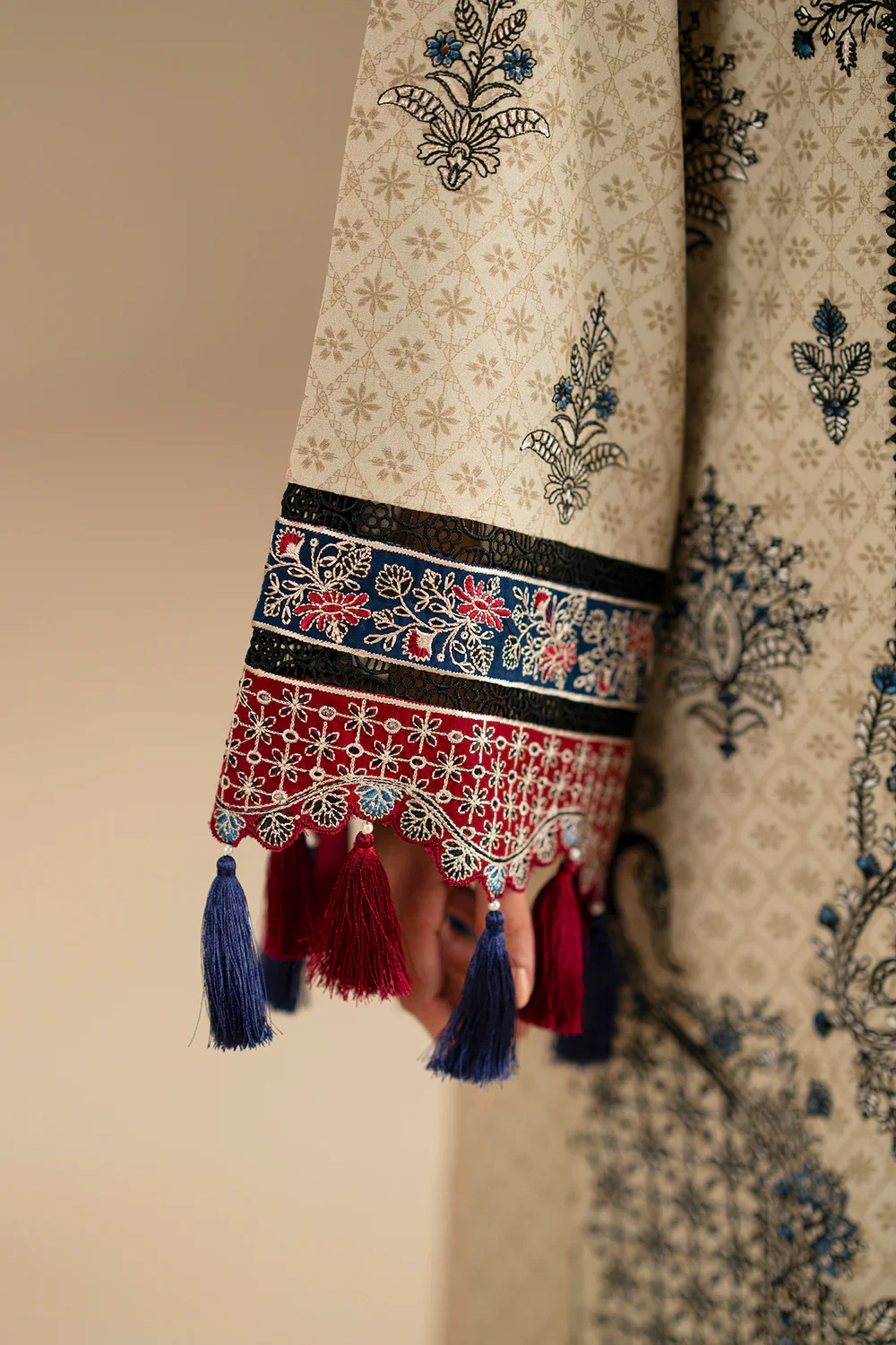 Ethnc EMBROIDERED 3pc SUIT (E0797/203/112) - Image 7
