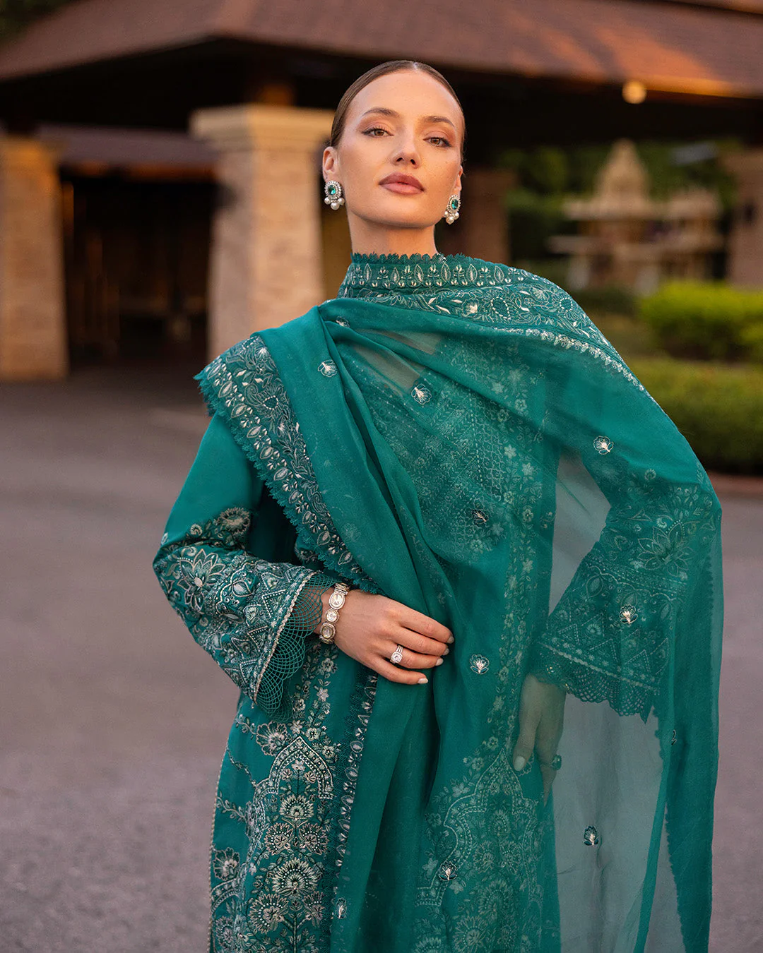 Faiza Saqlain Zinnia Luxury Lawn – Calla - Image 4