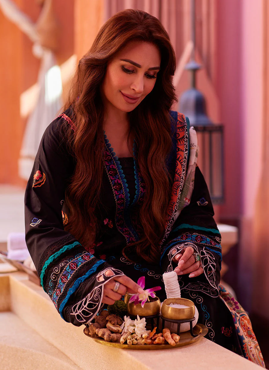Farah Talib Aziz Suay Luxury Lawn Collection – Ilaria Black - Image 7