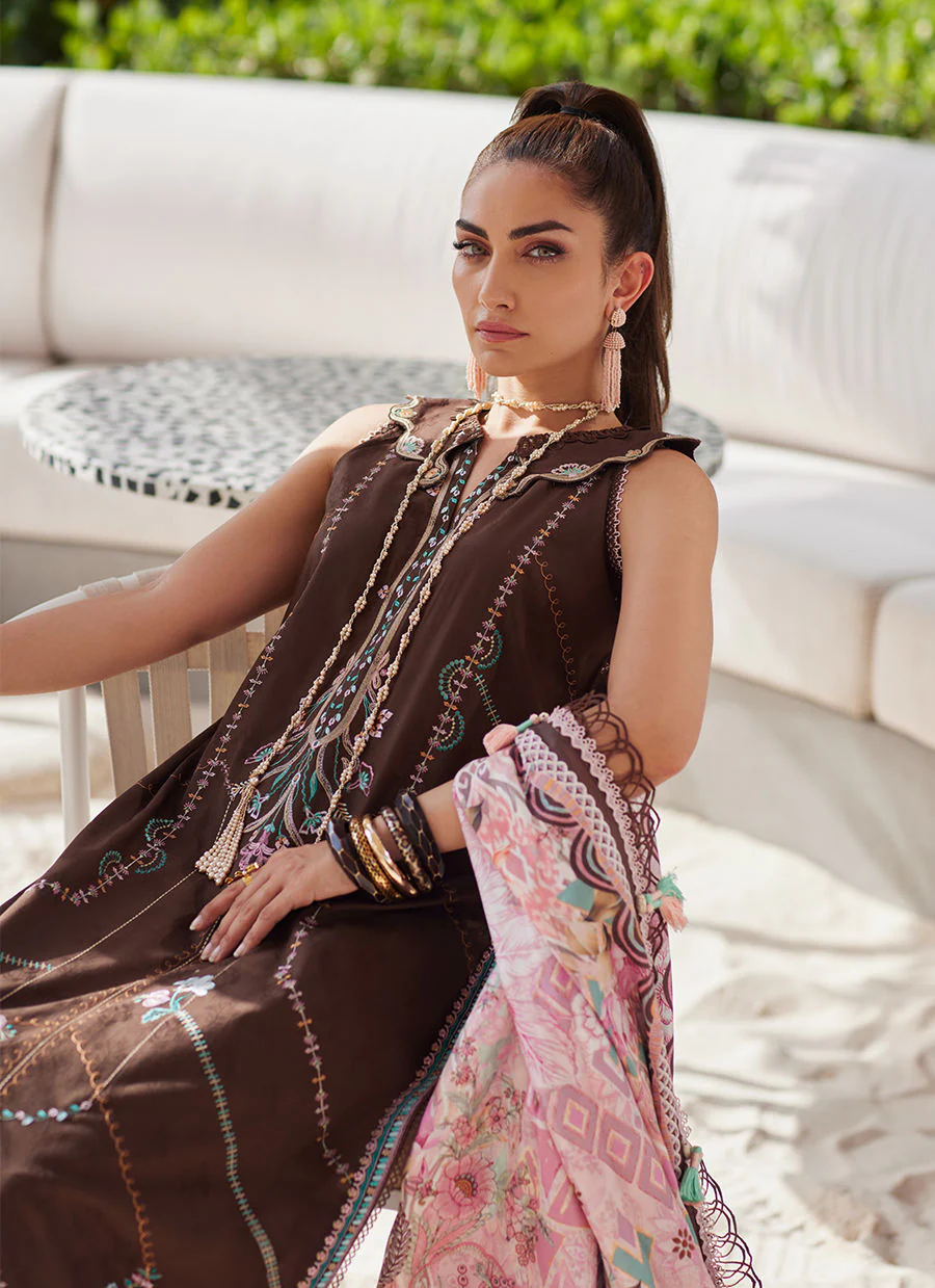 Farah Talib Aziz WES Luxury Lawn – Lvella Lindtt - Image 8