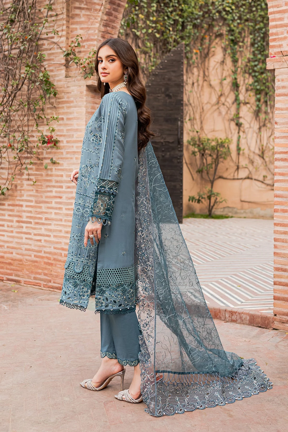 Farasha Bahaar Eid Festive Lawn Collection – Nuri - Image 5