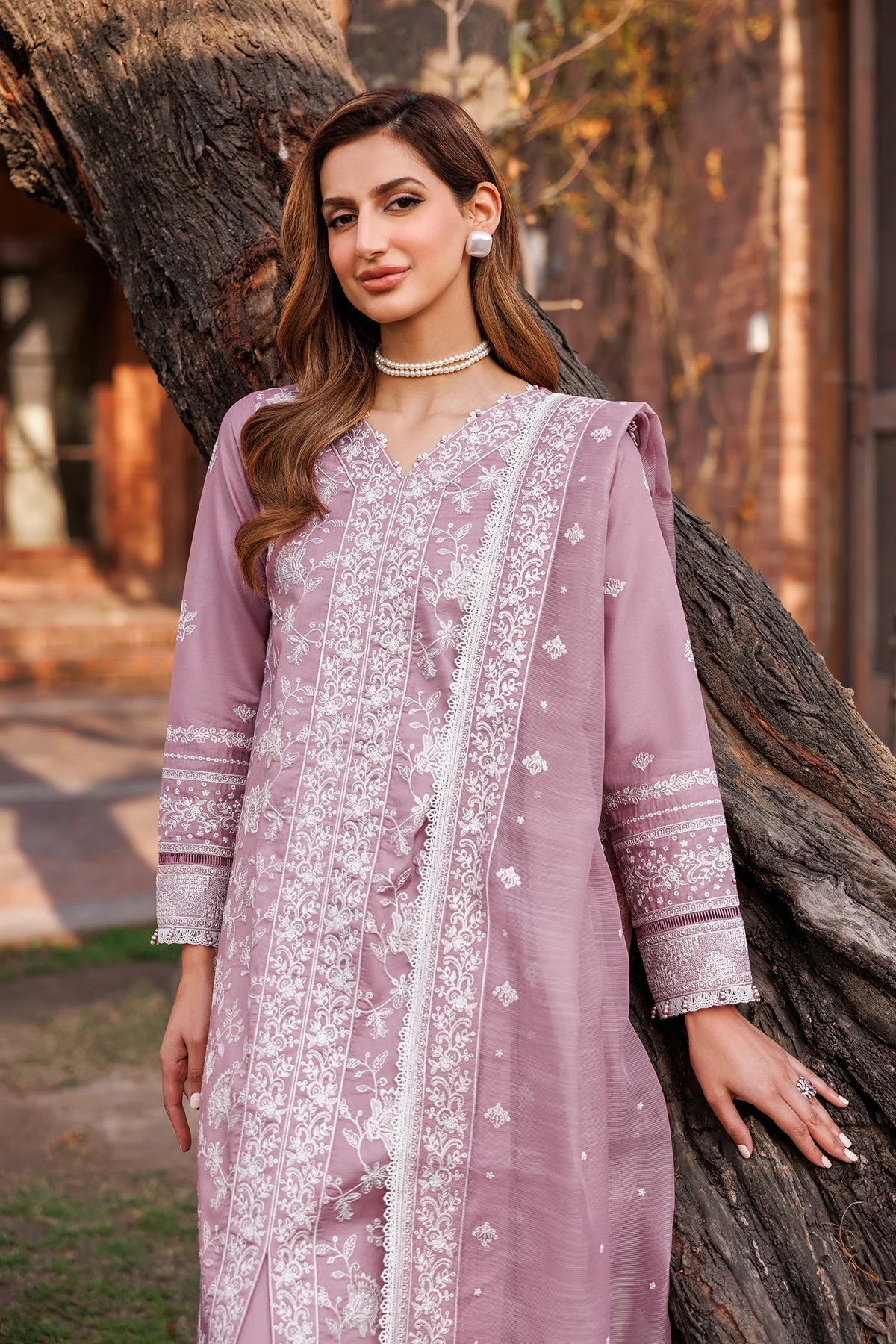 Farasha Dastoor Embroidered Lawn Collection – Dainty Lilac - Image 11