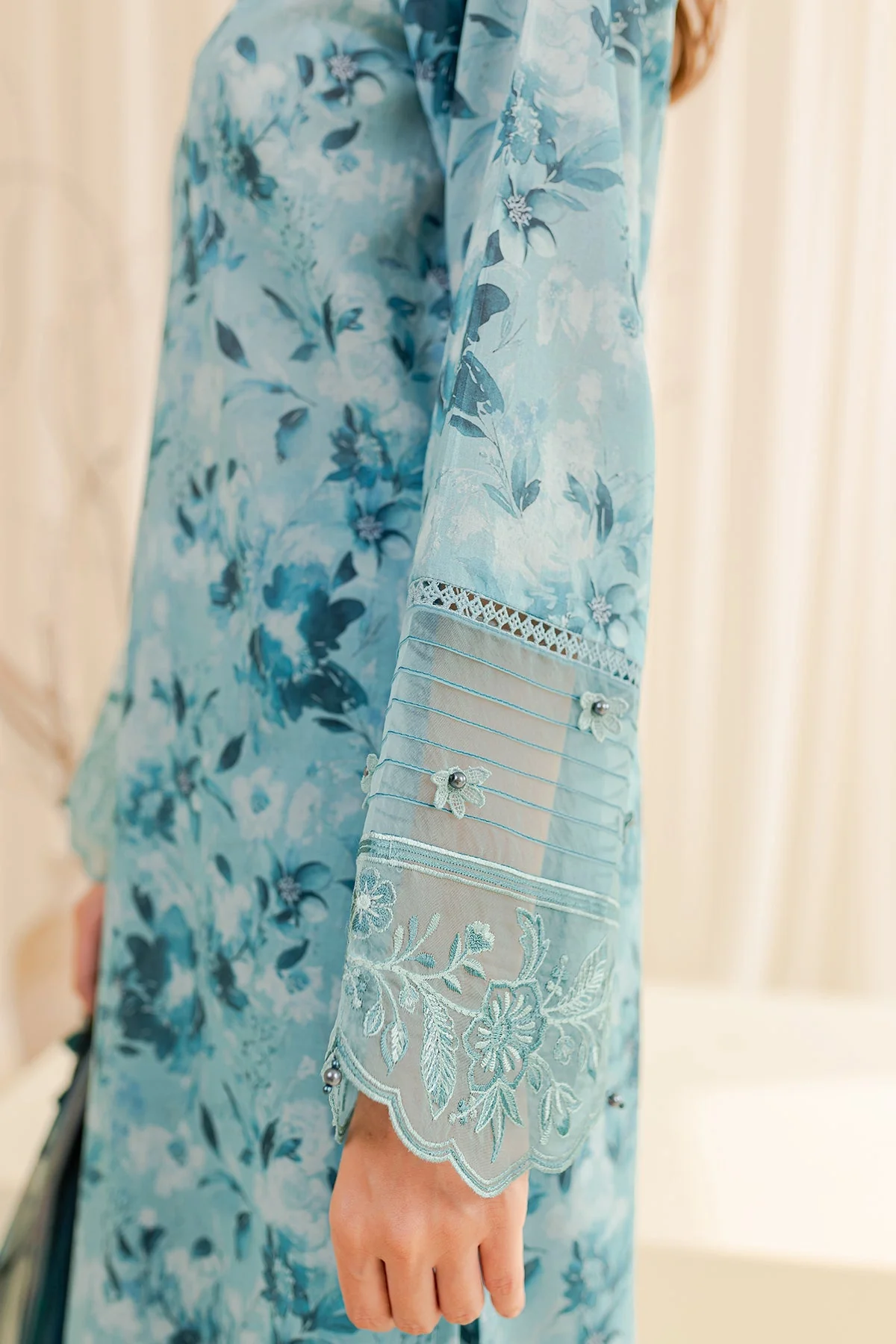 Farasha Embroidered Essentials Lawn Collection 2024 – Aqua Beryl - Image 6