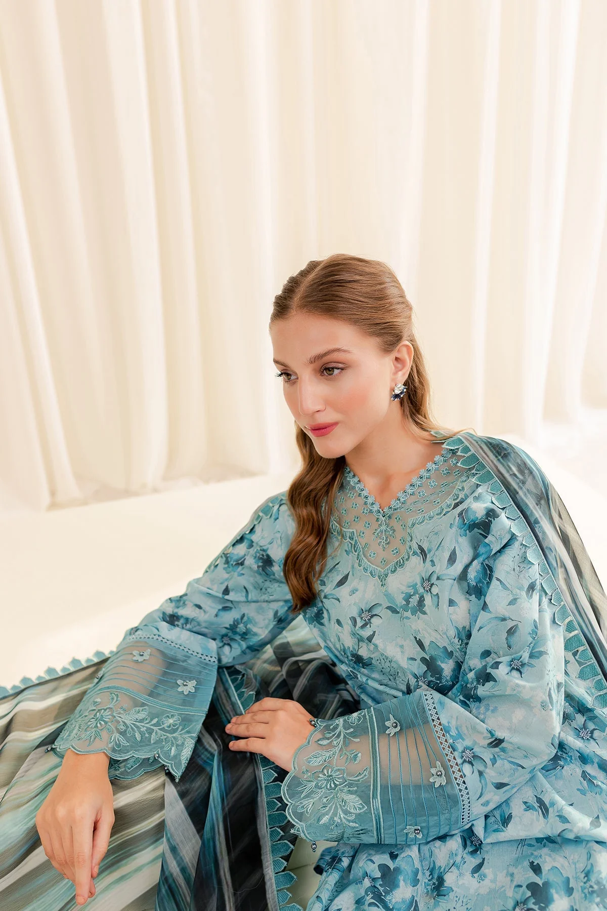 Farasha Embroidered Essentials Lawn Collection 2024 – Aqua Beryl - Image 7