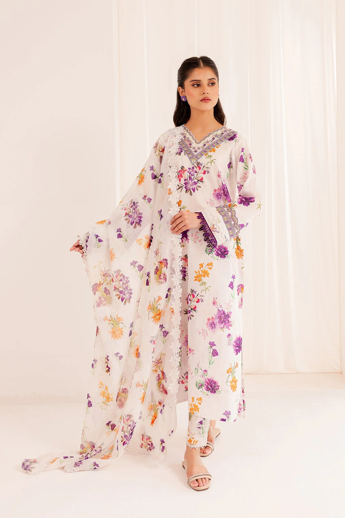 Farasha Embroidered Lawn Essentials – Aura - Image 3