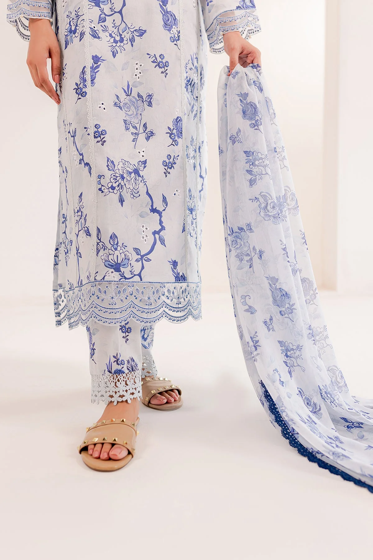 Farasha Printed Lawn Essentials – Pearly - Image 9