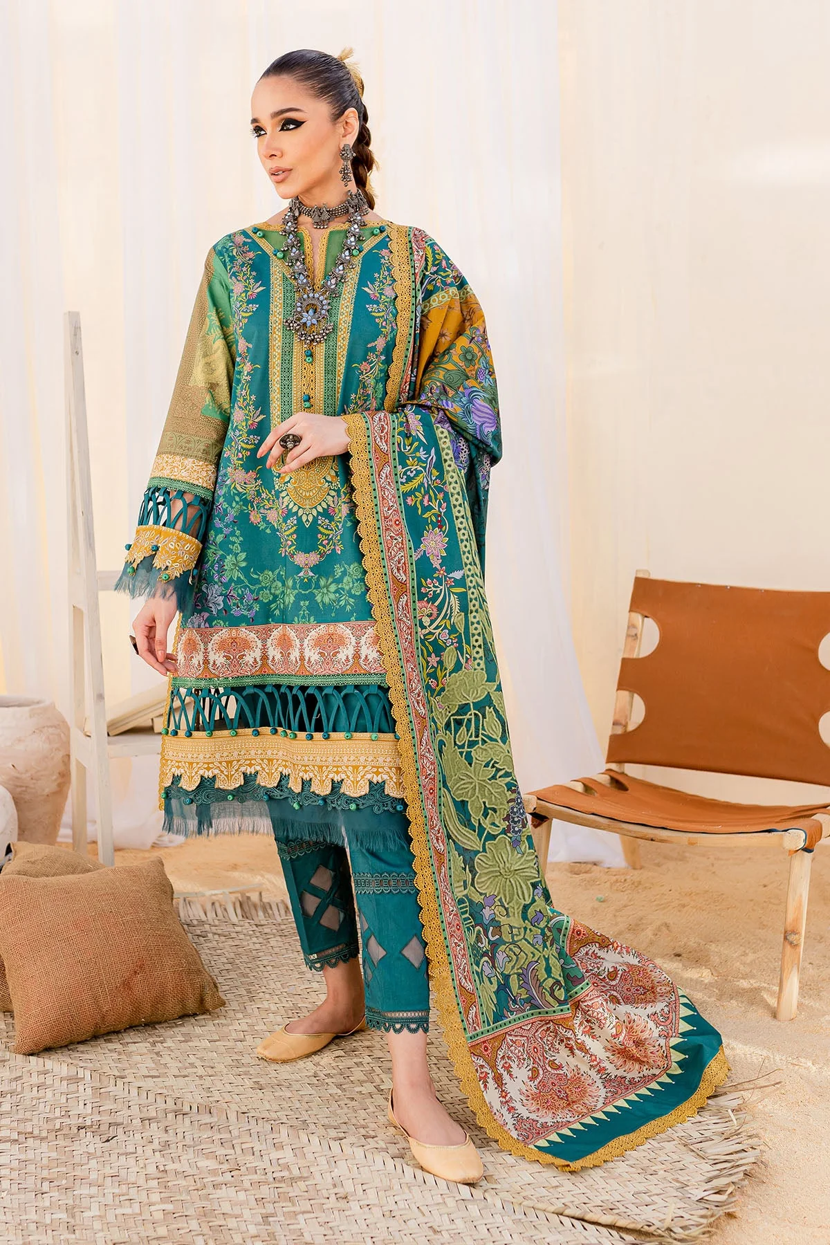 Firdous Lawn Collection Vol-II – 20201-B