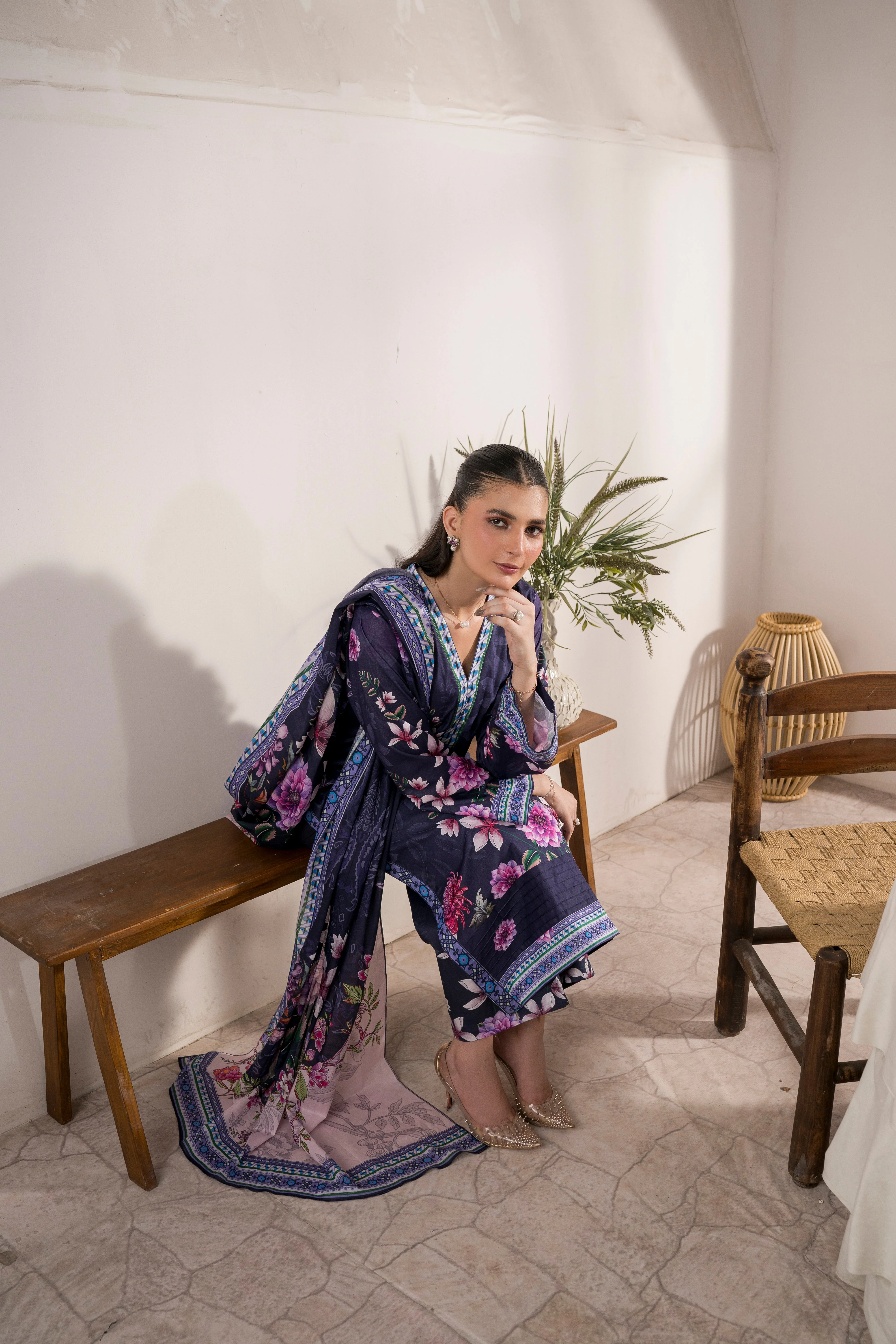 Firdous Summer Lawn – D151 - Image 3