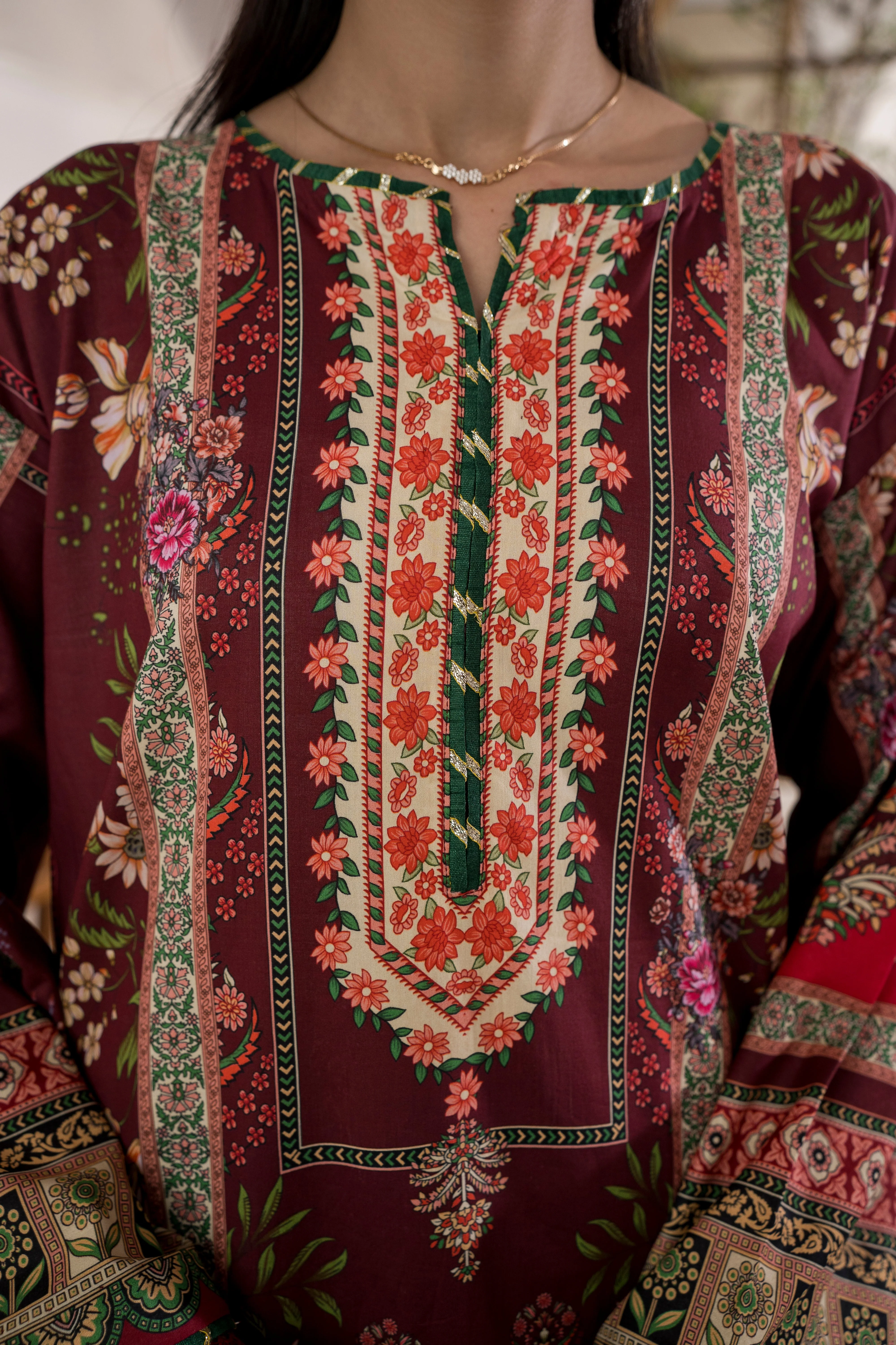 Firdous Summer Lawn – D155 - Image 6