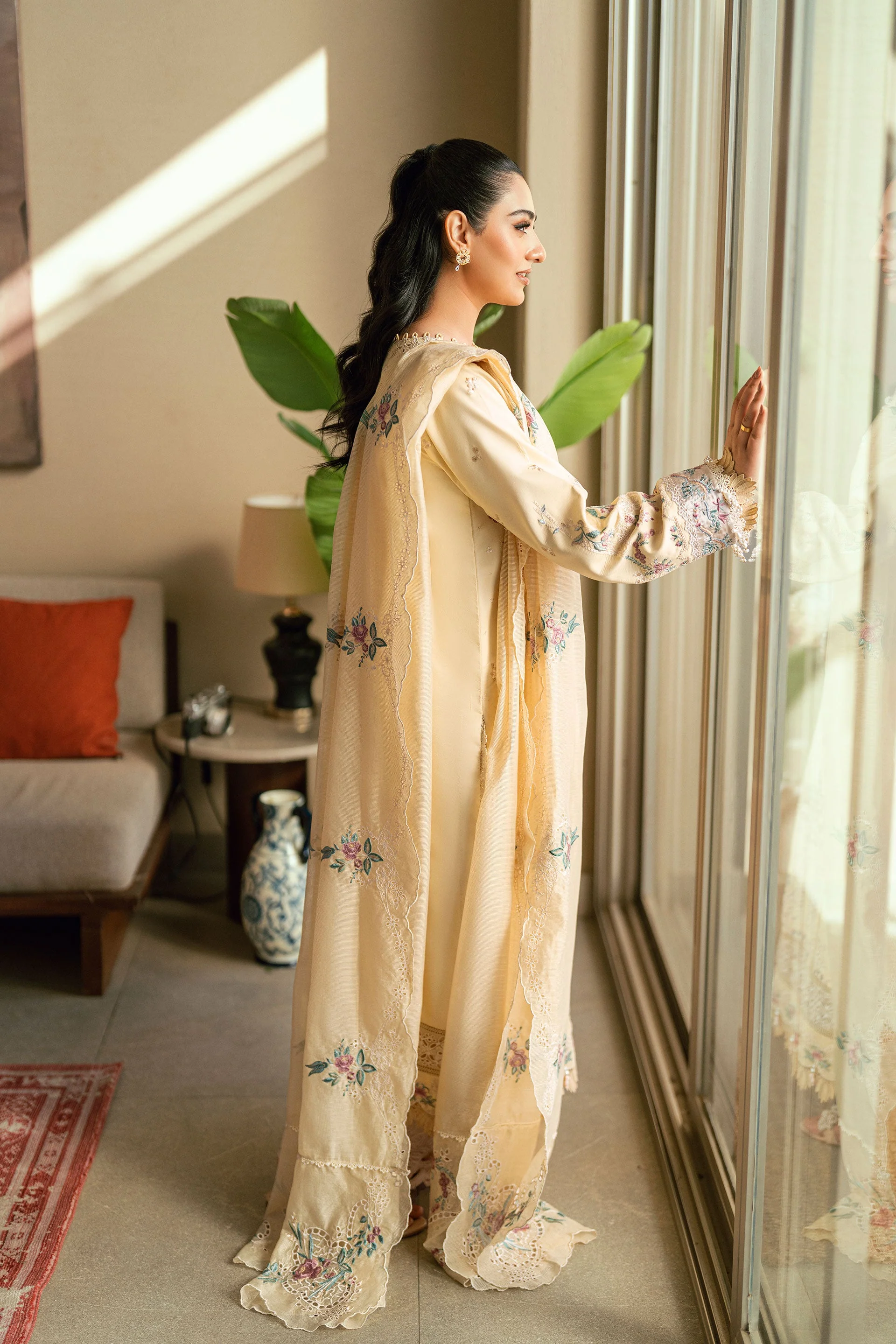 Florent Luxury Lawn Eid Edit – FL-5B - Image 4