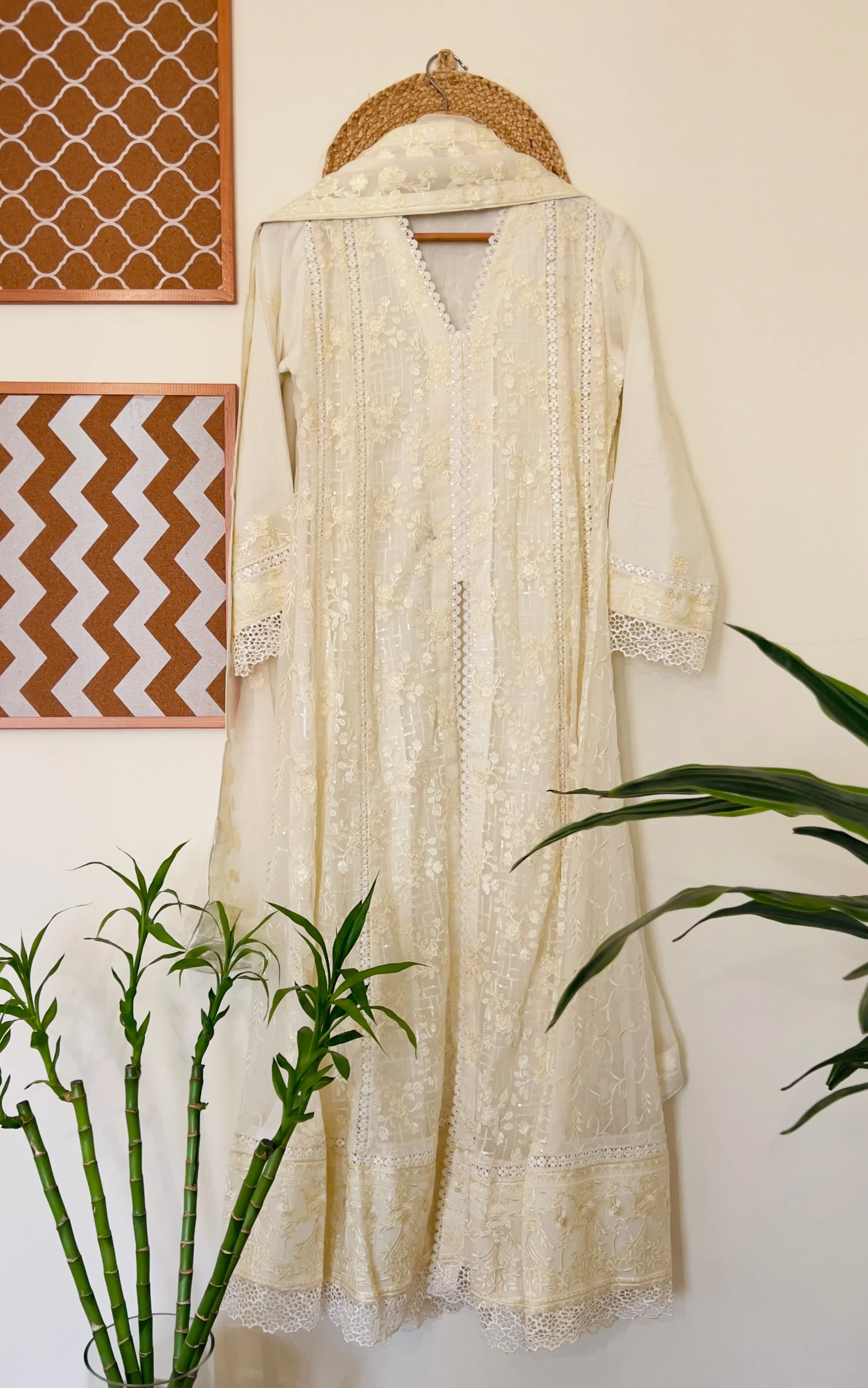 Formal Stitched/Pret Embroidered 3PC Pakistani Gown – GNS-01 - Image 3