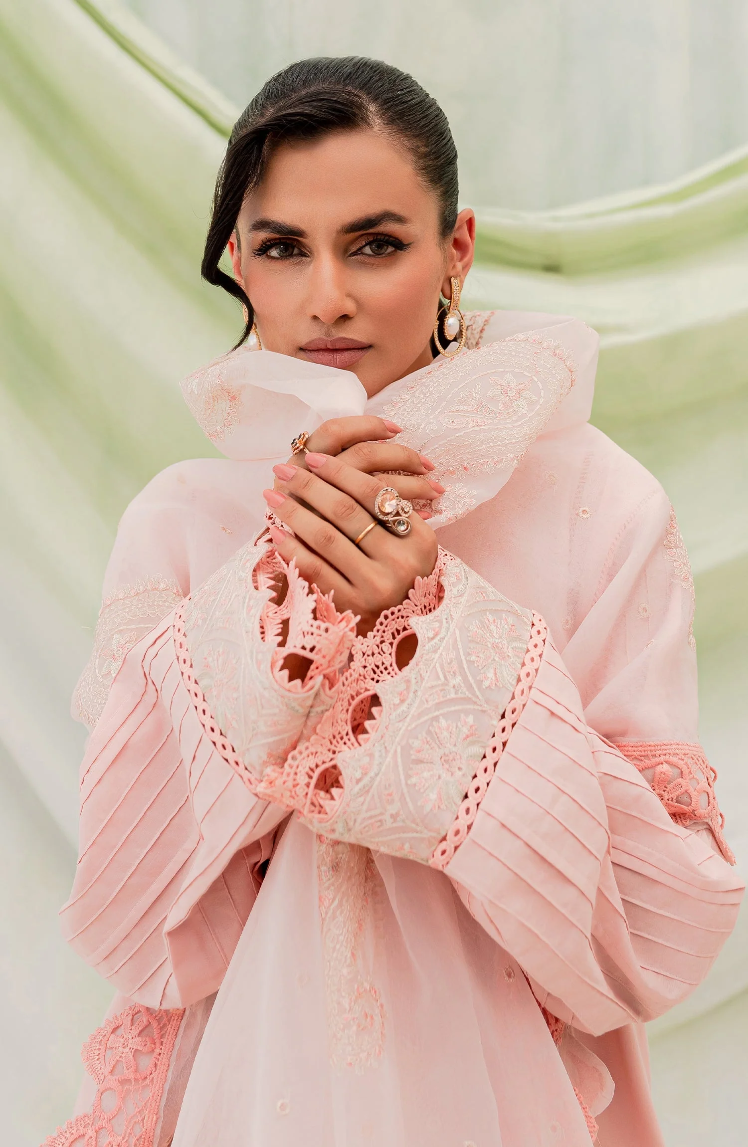 Freesia by Maryum N Maria Maheru Luxury Lawn – Porna (MLFD-152) - Image 3