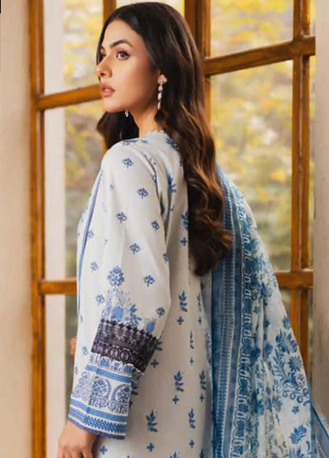 Freesia Zen Lawn by Maryum N Maria – FW-50081 Luna - Image 2