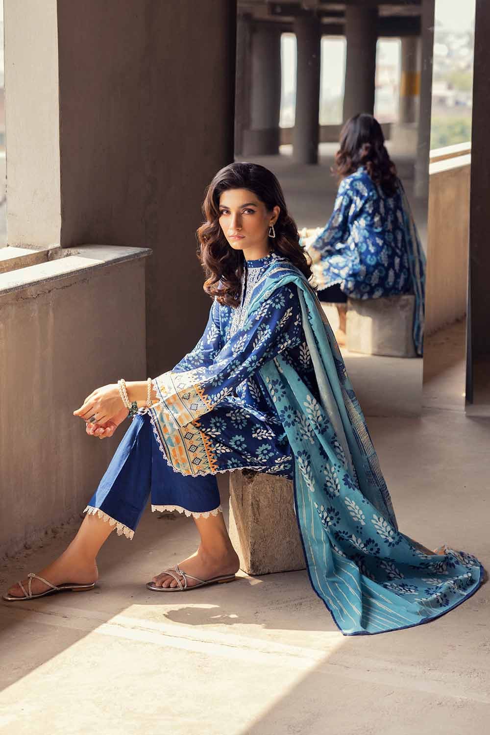 Gul Ahmed 2023 – 2PC Embroidered Cambric Suit with Printed Lawn Dupatta TCE-32001 - Image 5