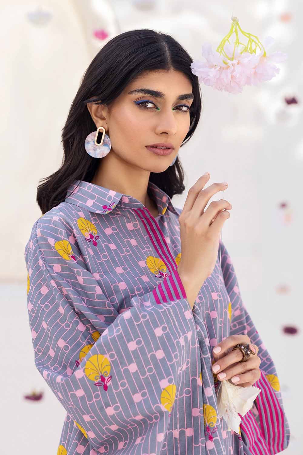 Gul Ahmed Pre-Fall – 2PC Printed Cambric Suit TCN-32007 - Image 4