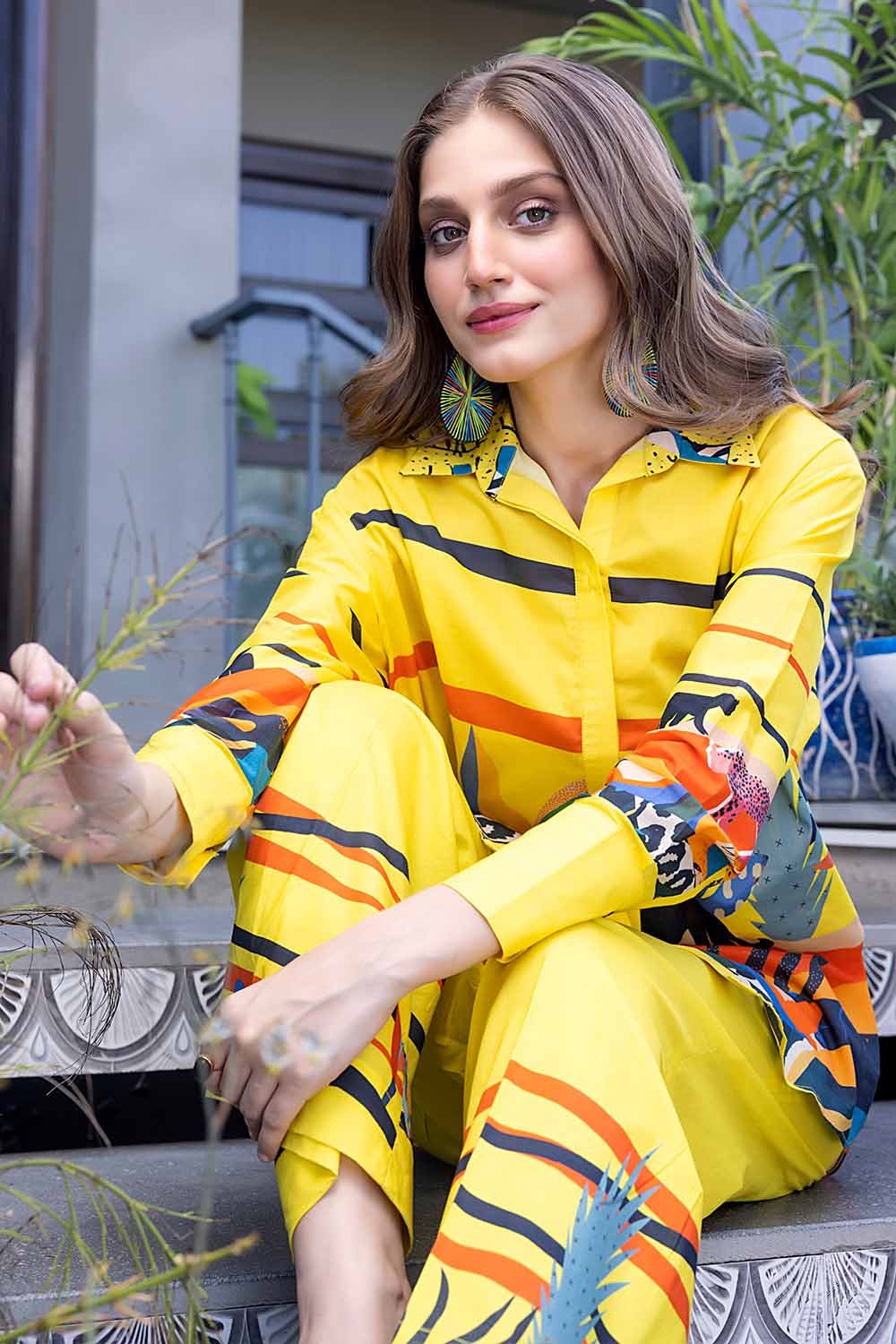 Gul Ahmed 2023 – 2PC Printed Lawn Unstitched Suit TL-32067 - Image 3