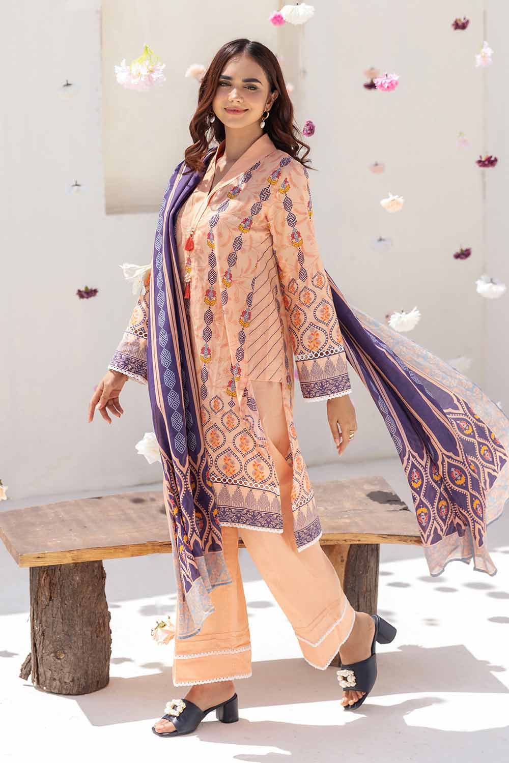 Gul Ahmed 2023 – 3PC Printed Cambric Suit with Lawn Dupatta CBN-32003 B - Image 3