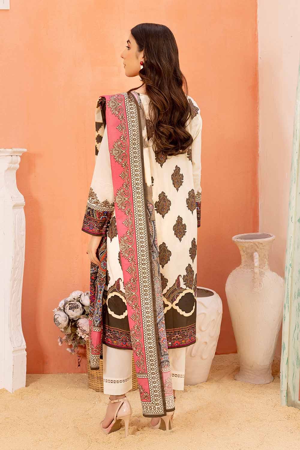 Gul Ahmed 2023 – 3PC Printed Cambric Suit with Lawn Dupatta CBN-32012 - Image 3