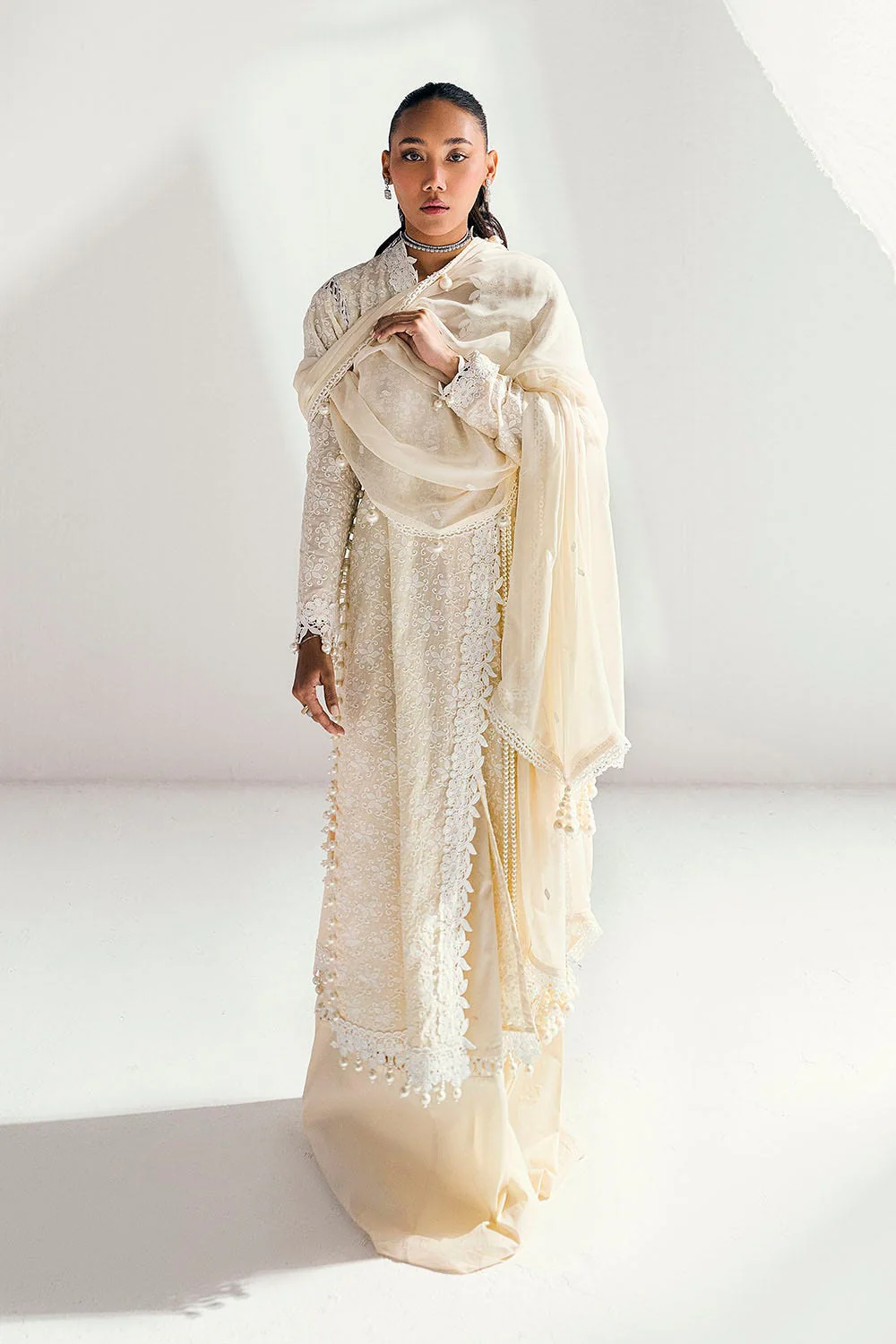 Gul Ahmed · Chikankari – 3 Piece Schiffli Embroidered Lawn Suit with Embroidered Chiffon Dupatta PM-52046 - Image 5