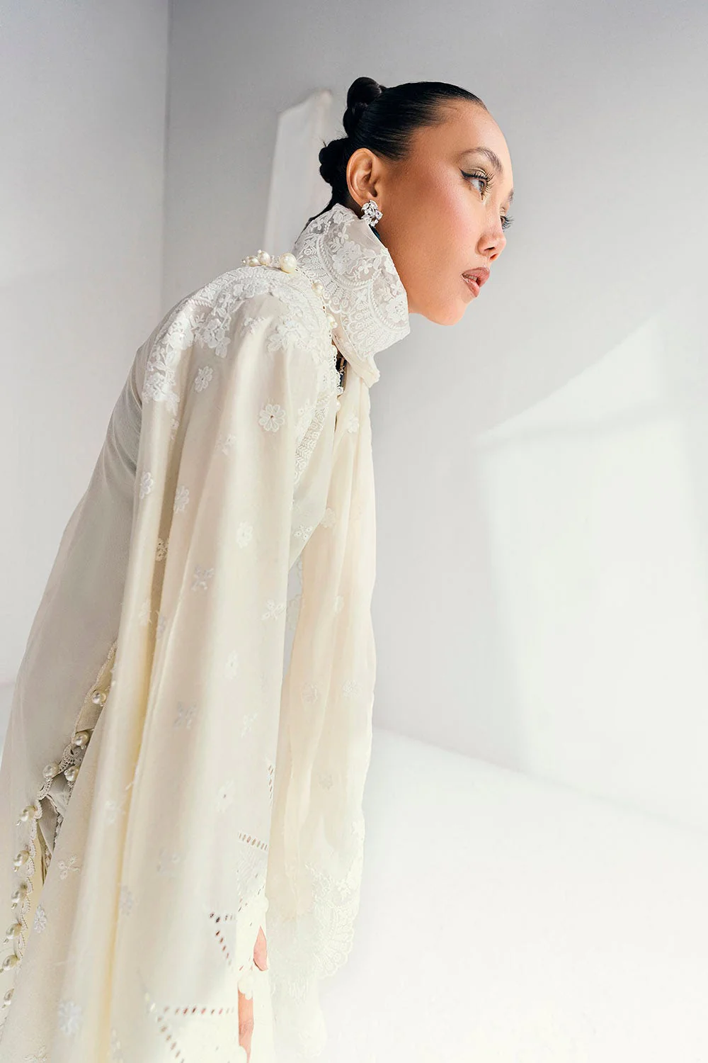 Gul Ahmed · Chikankari – 3 Piece Schiffli Embroidered Lawn Suit with Schiffli Embroidered Chiffon Dupatta PM-52040 - Image 4