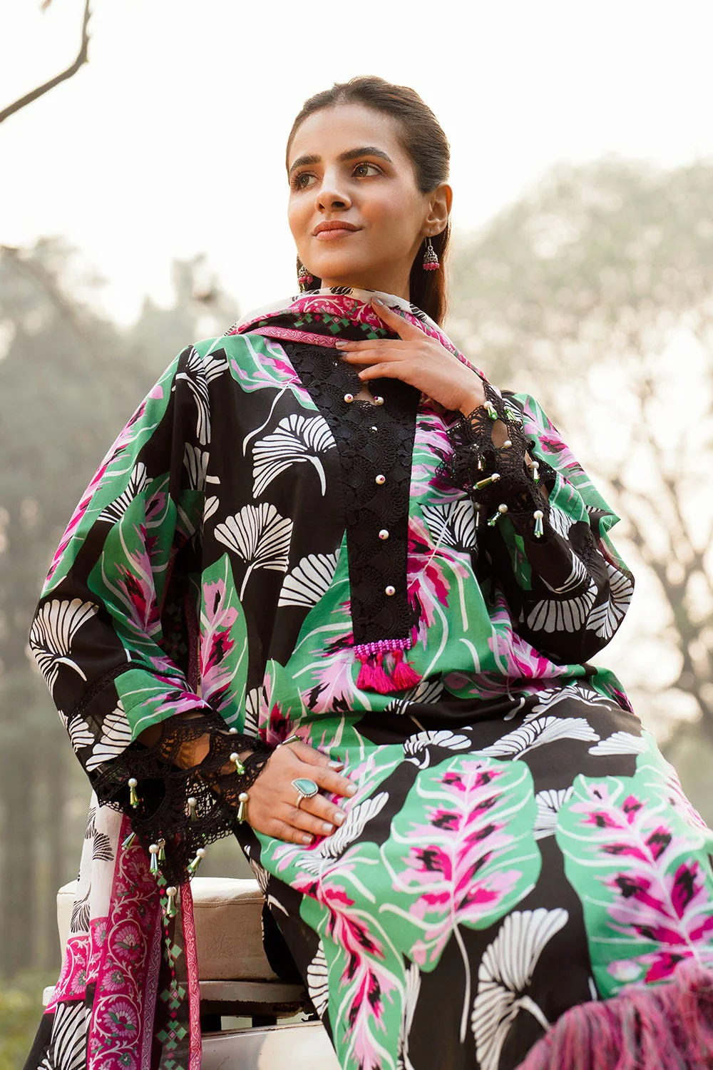 Gul Ahmed · Dhoop Kinare – 3 Piece Jacquard Suit with Printed Lawn Dupatta CL-52478 - Image 3