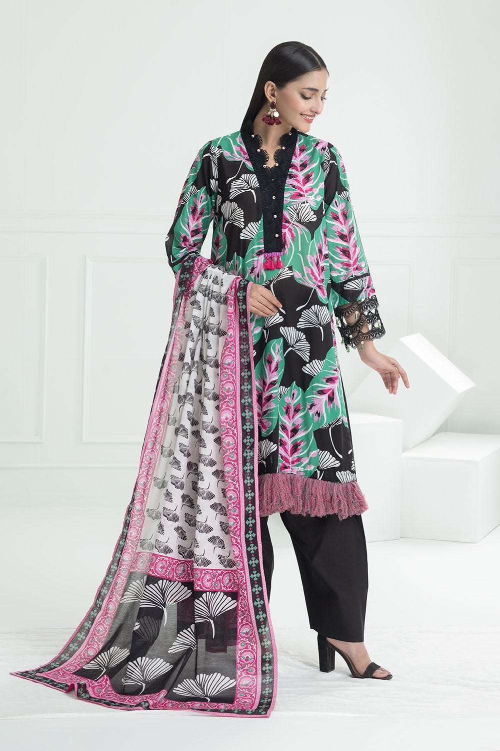 Gul Ahmed · Dhoop Kinare – 3 Piece Jacquard Suit with Printed Lawn Dupatta CL-52478 - Image 5