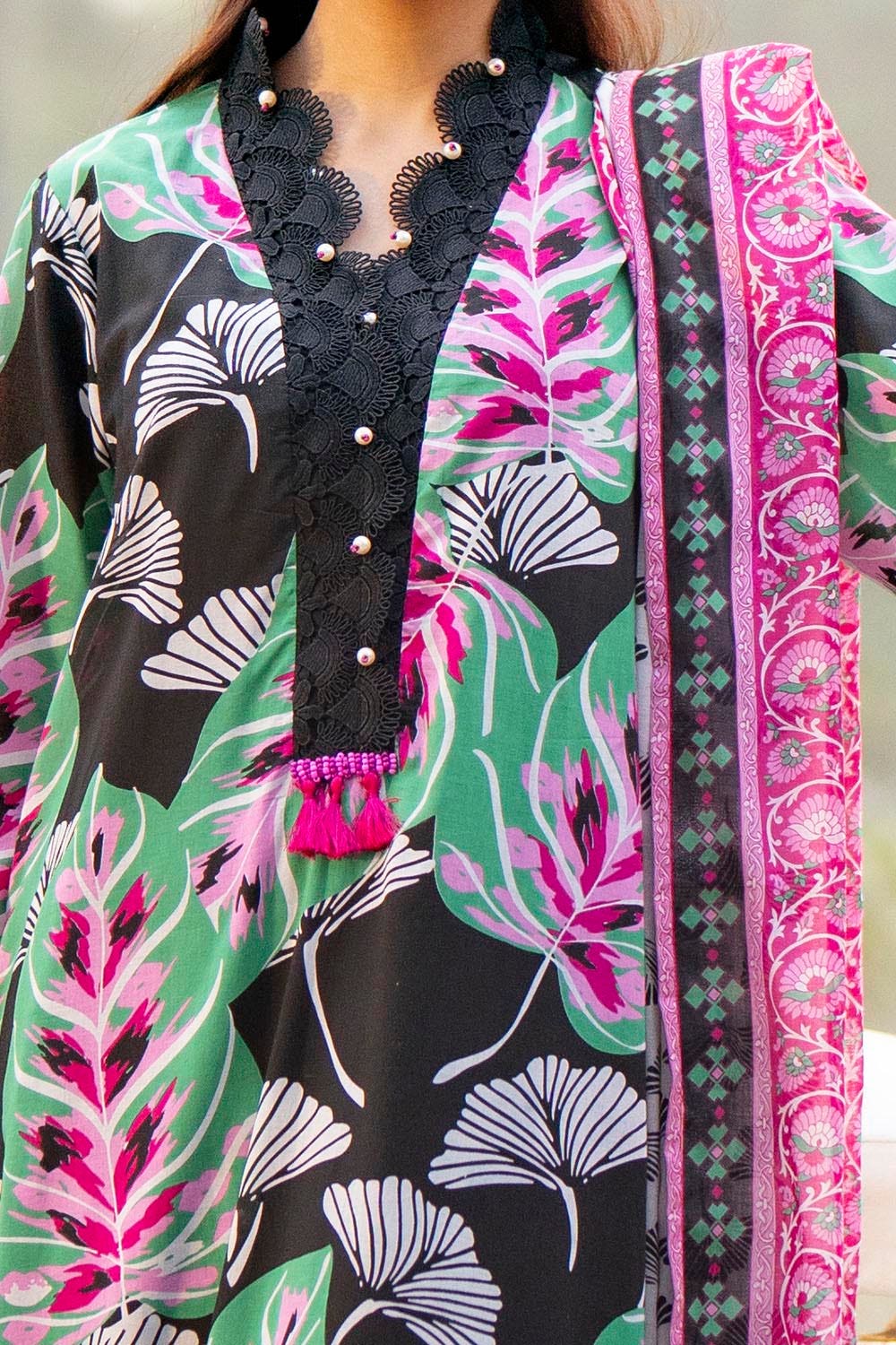 Gul Ahmed · Dhoop Kinare – 3 Piece Jacquard Suit with Printed Lawn Dupatta CL-52478 - Image 6