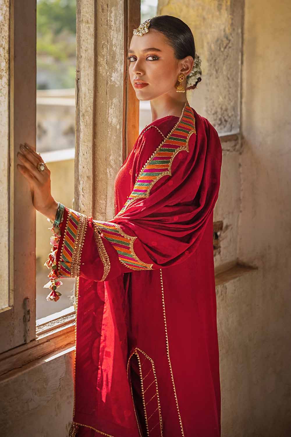 Gul Ahmed Festive – 3PC Embroidered Raw Silk Suit with Embroidered Jacquard Dupatta with Zari FE-32031 - Image 3