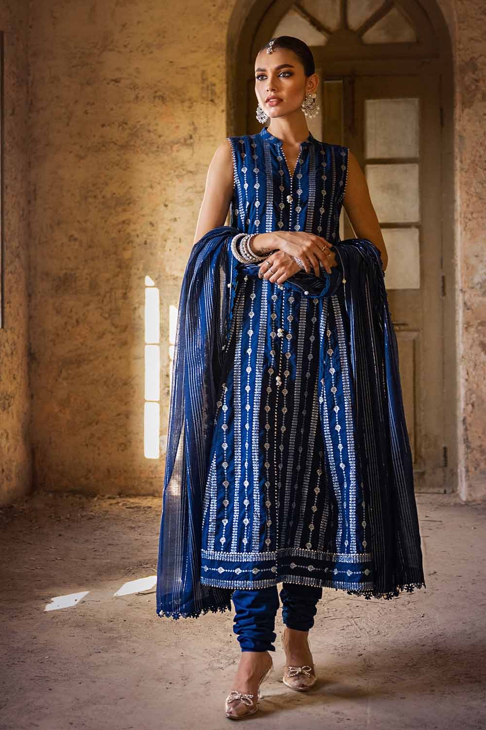 Gul Ahmed Festive โ 3PC Jacquard Printed Suit FE-32085