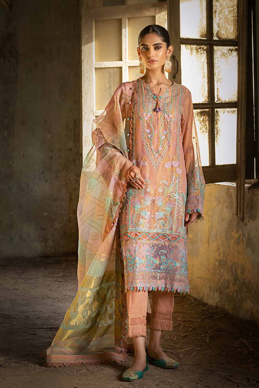 Gul Ahmed Festive โ 3PC Sequins Embroidered Mehsuri Suit with Jacquard Organza Dupatta FE-32070