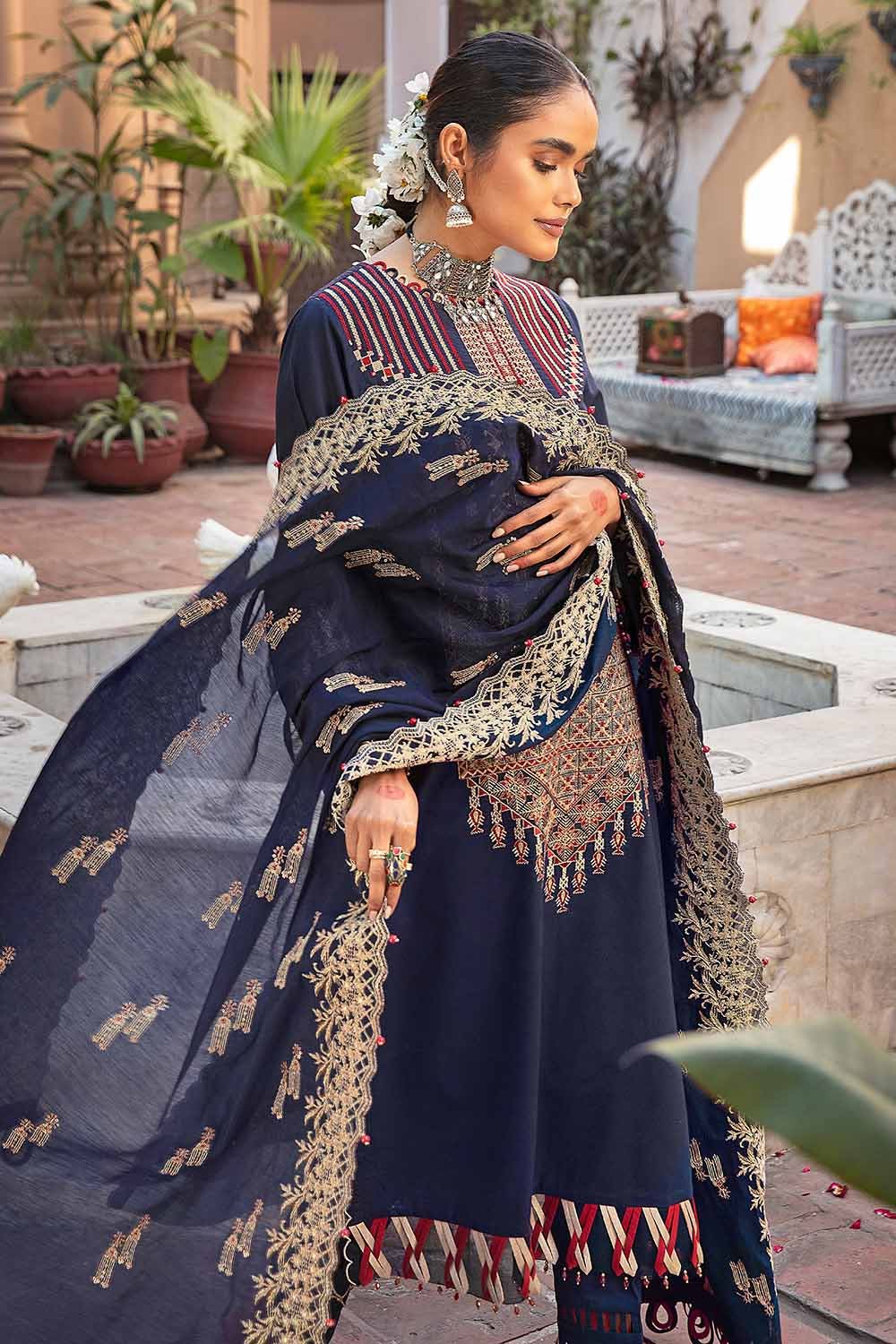 Gul Ahmed Festive Eid-ul-Adha Collection – 3PC Lawn Embroidered Suit with Yarn Dyed Paper Cotton Dupatta FE-22042 - Image 3