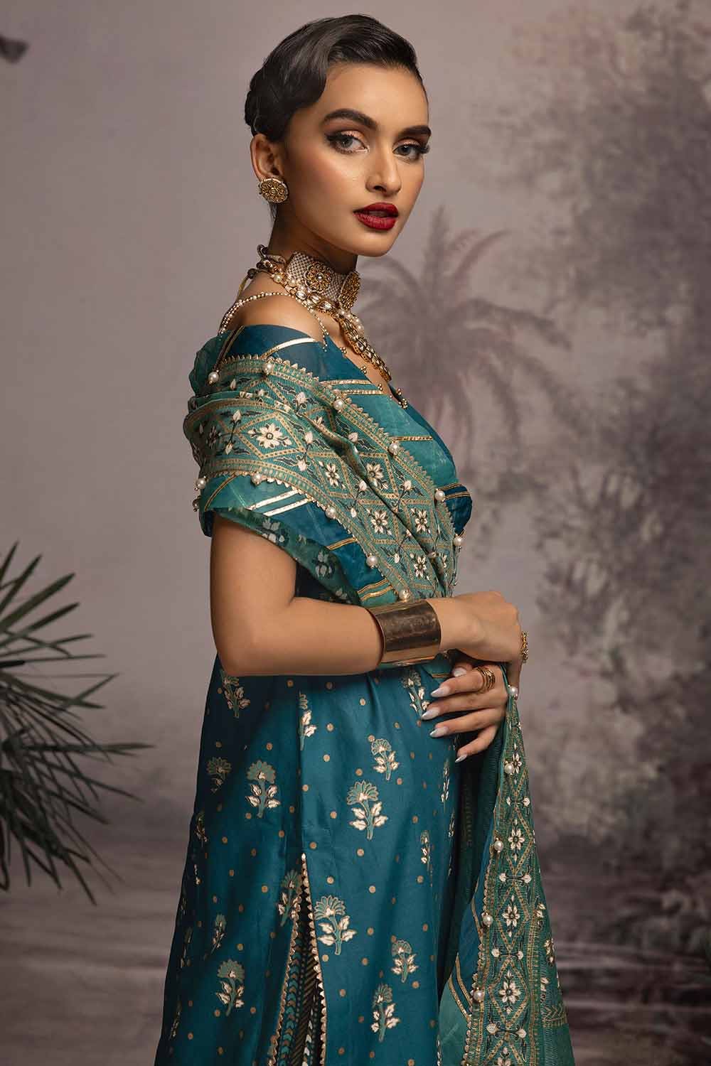 Gul Ahmed Maharani Muse – 3PC Embroidered Gold and Lacquer Printed Lawn Suit with Cotton Net Dupatta CN-32023 - Image 4