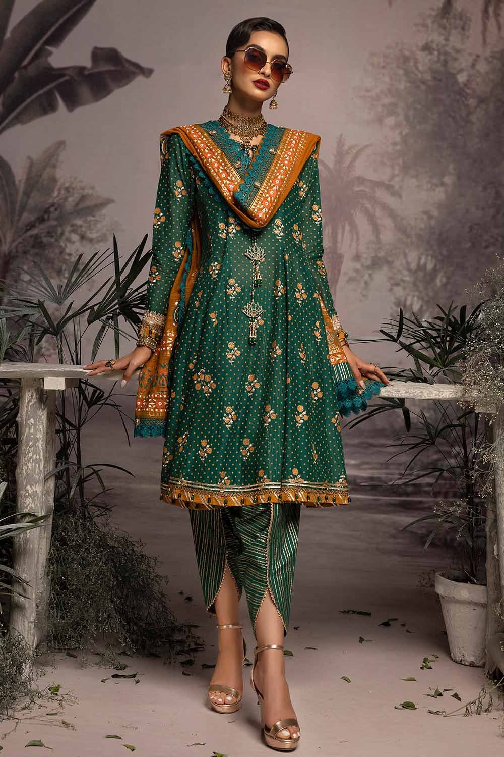 Gul Ahmed Maharani Muse – 3PC Embroidered Gold and Lacquer Printed Lawn Suit with Cotton Net Dupatta CN-32025 - Image 3