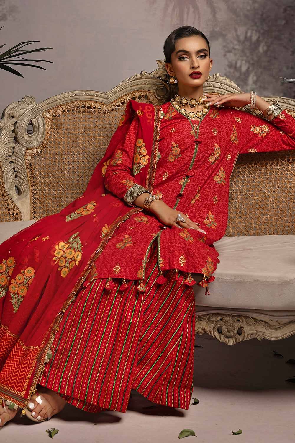 Gul Ahmed Maharani Muse – 3PC Embroidered Gold and Lacquer Printed Lawn Suit with Cotton Net Dupatta CN-32026 - Image 3