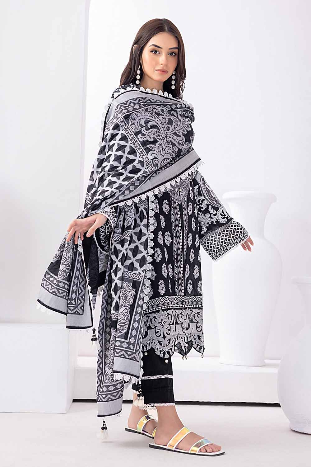 Gul Ahmed Monochrome Black & White – 3PC Unstitched Embroidered Lawn Suit with Jacquard Dupatta MJ-32061 - Image 4
