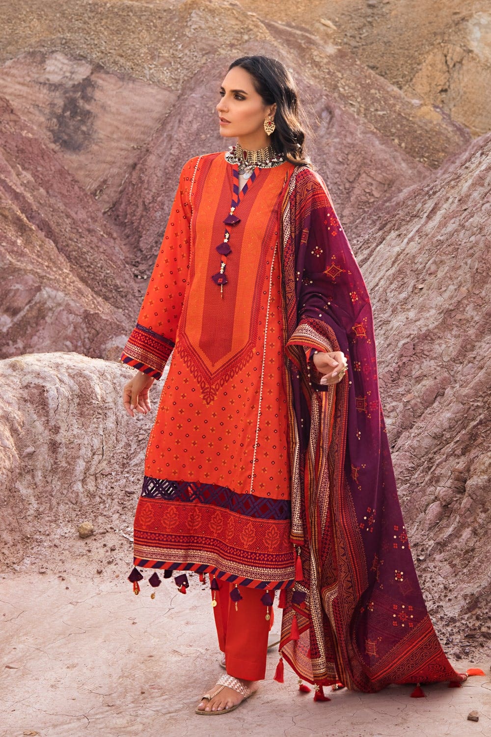 Gul Ahmed Summer 2022 · Chunri Collection – 3PC Chunri Lawn Suit CL-22038 A - Image 4