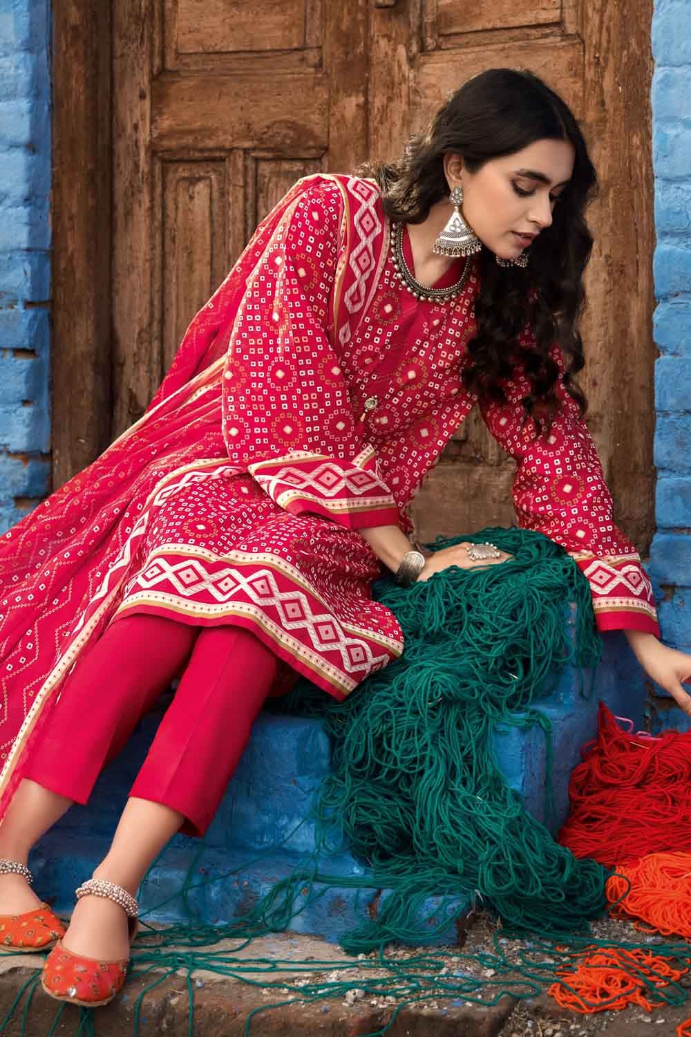 Gul Ahmed Summer 2022 · Chunri Collection – 3PC Chunri Lawn Suit CL-22055 A - Image 2