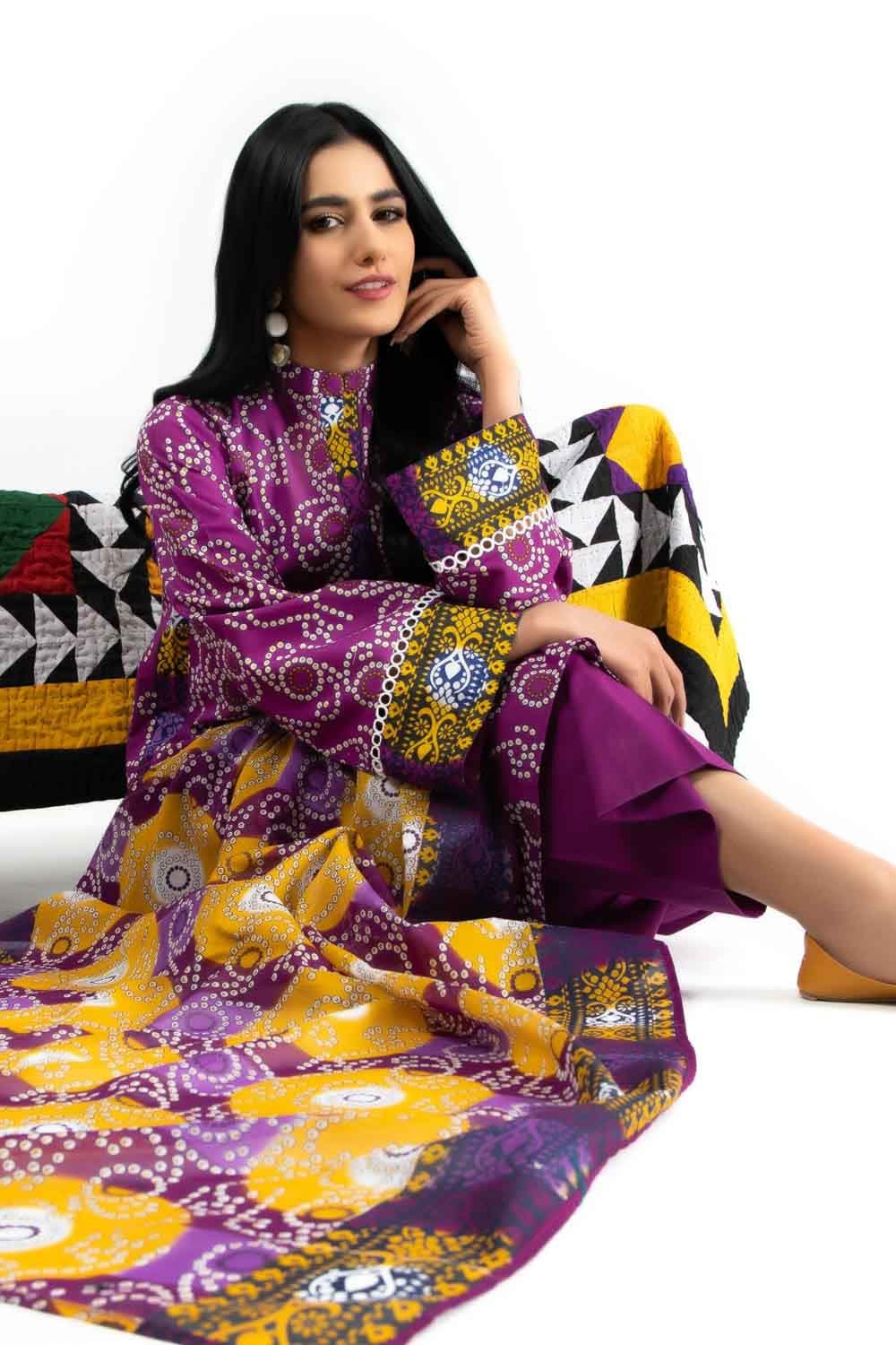 Gul Ahmed Summer 2022 · Chunri Collection – 3PC Ptd Lawn Dupatta Ptd Lawn Shirt Dyd Trsr CL-22058 A - Image 3