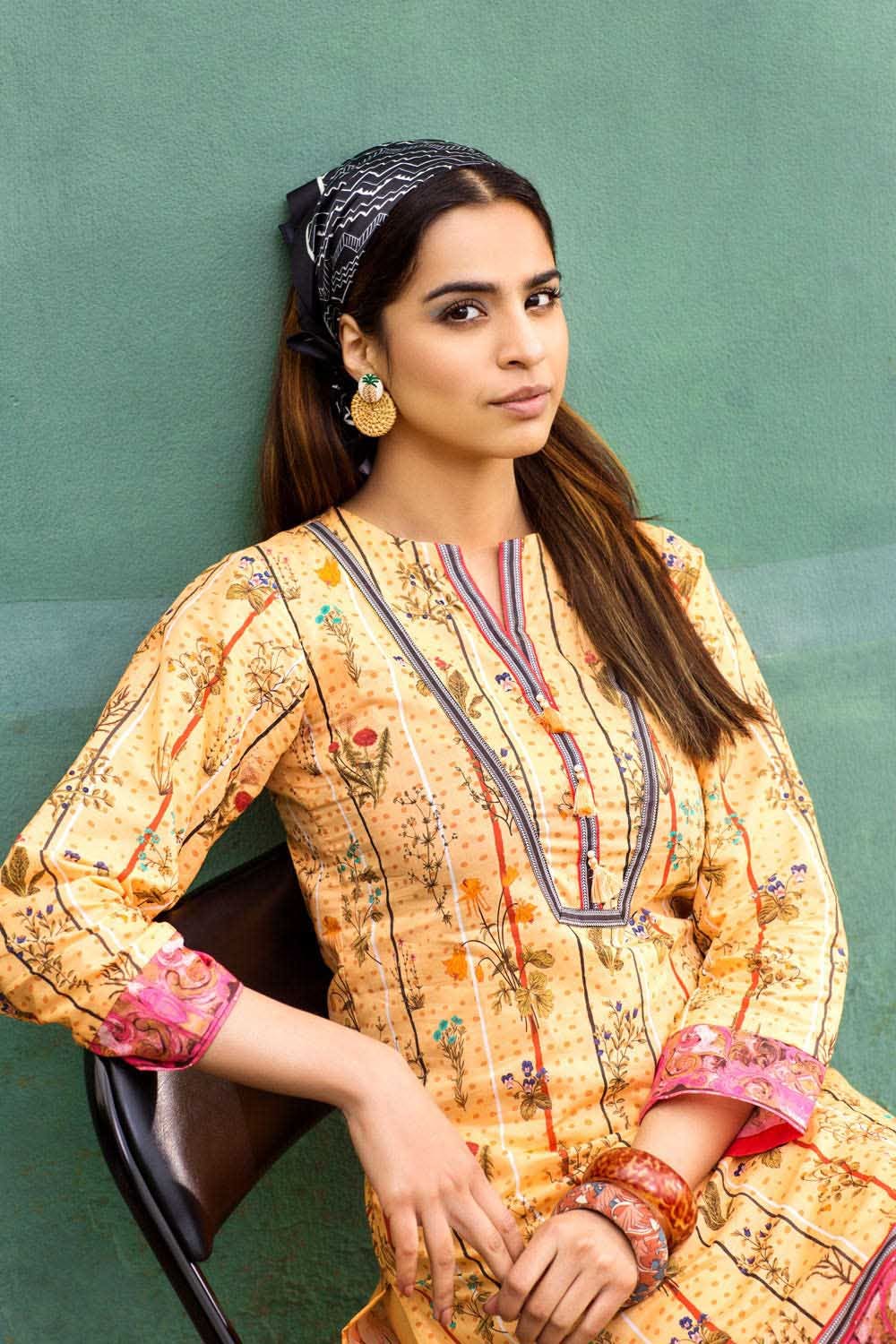 Gul Ahmed Summer 2022 · Essential 1 PC Collection – 1PC Digital Printed Lawn Shirt SL-936 B - Image 3