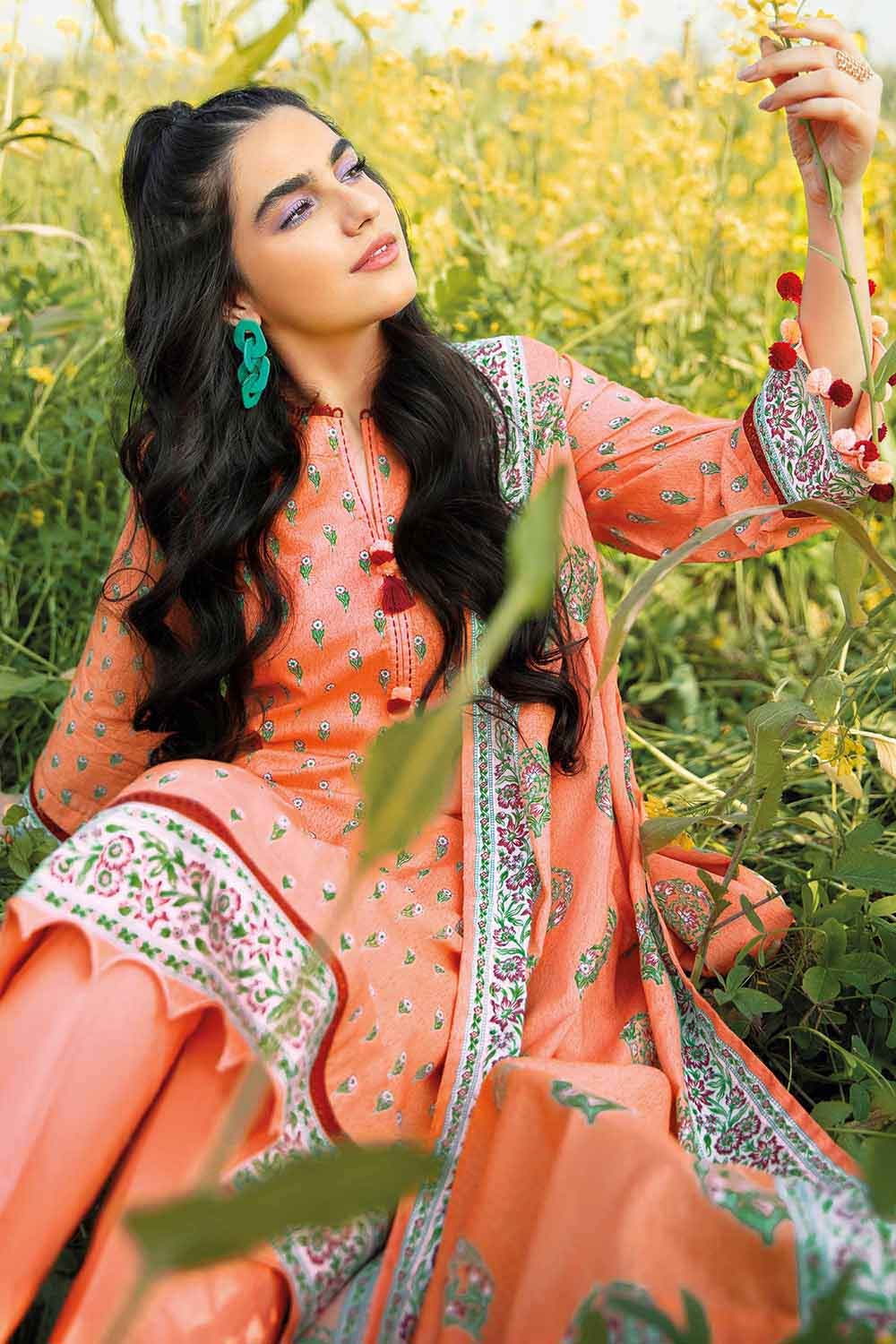 Gul Ahmed Summer 2022 · Essential 3PC Collection – 3PC Printed Lawn Suit CL-22060 A - Image 3