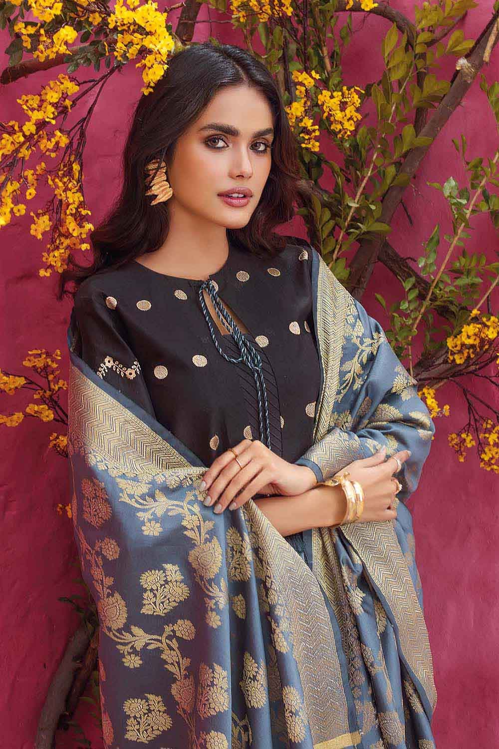 Gul Ahmed Summer 2022 · Premium Collection – 3PC Luxury Jacquard Lawn Suit MJ-22004 - Image 2